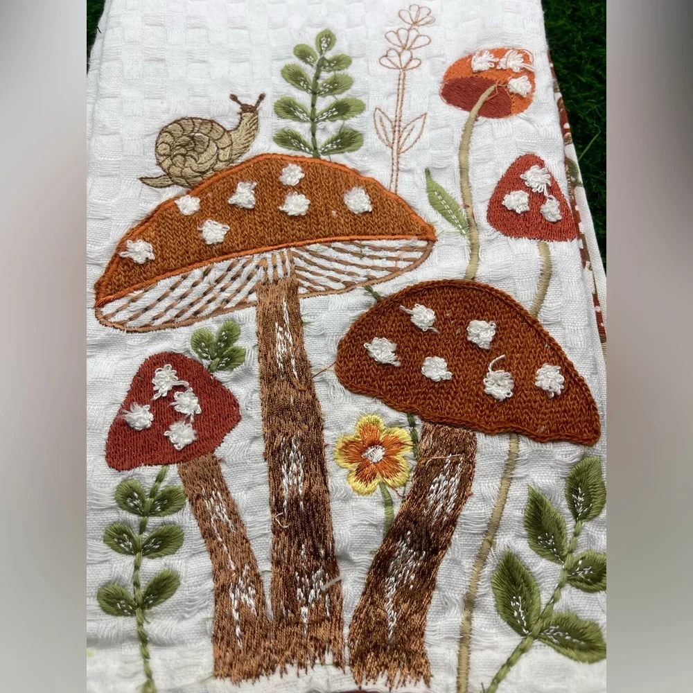 Embroidered Mushroom Kitchen Towel Set, Rust/Cream, NWT
